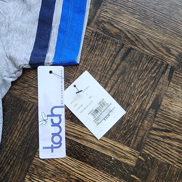 blue jays tee - Picture 3 of 3